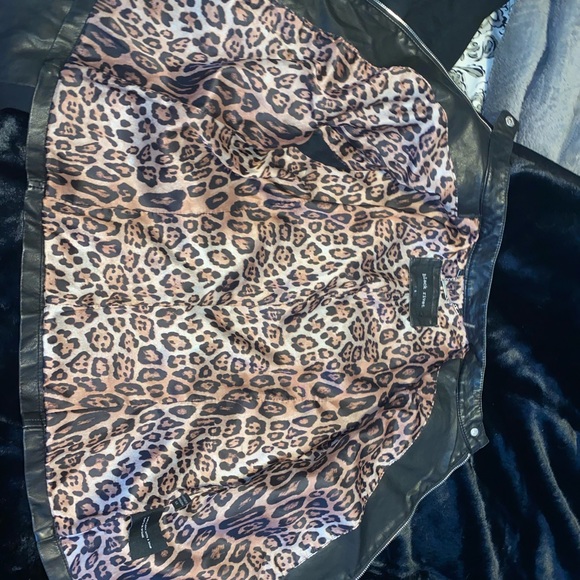 Leather jacket - Picture 3 of 3